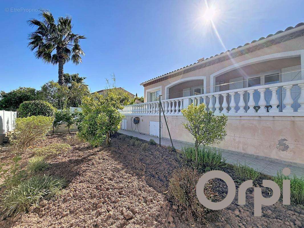 Maison à FREJUS