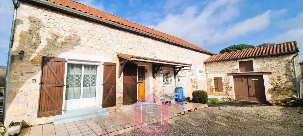 Maison à PRAYSSAC