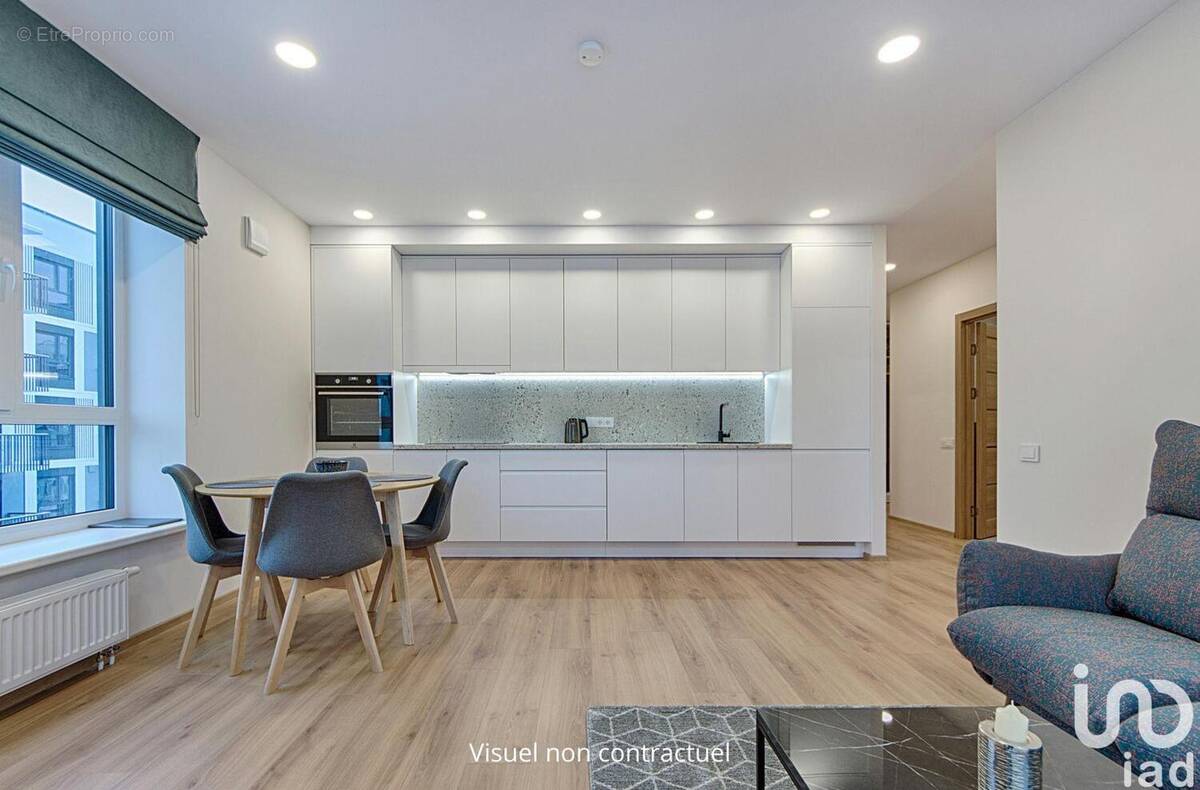 Photo 1 - Appartement à MARSEILLE-8E