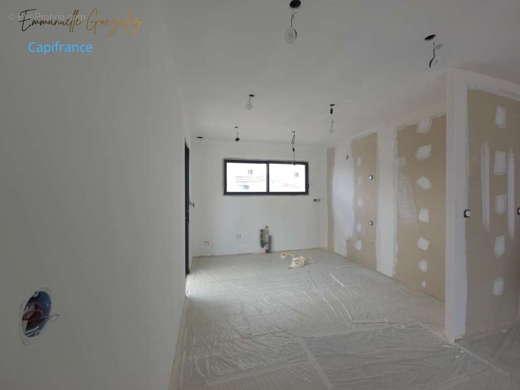 Villa contemporaine 150 m² à BASSAN (34) - photo 8