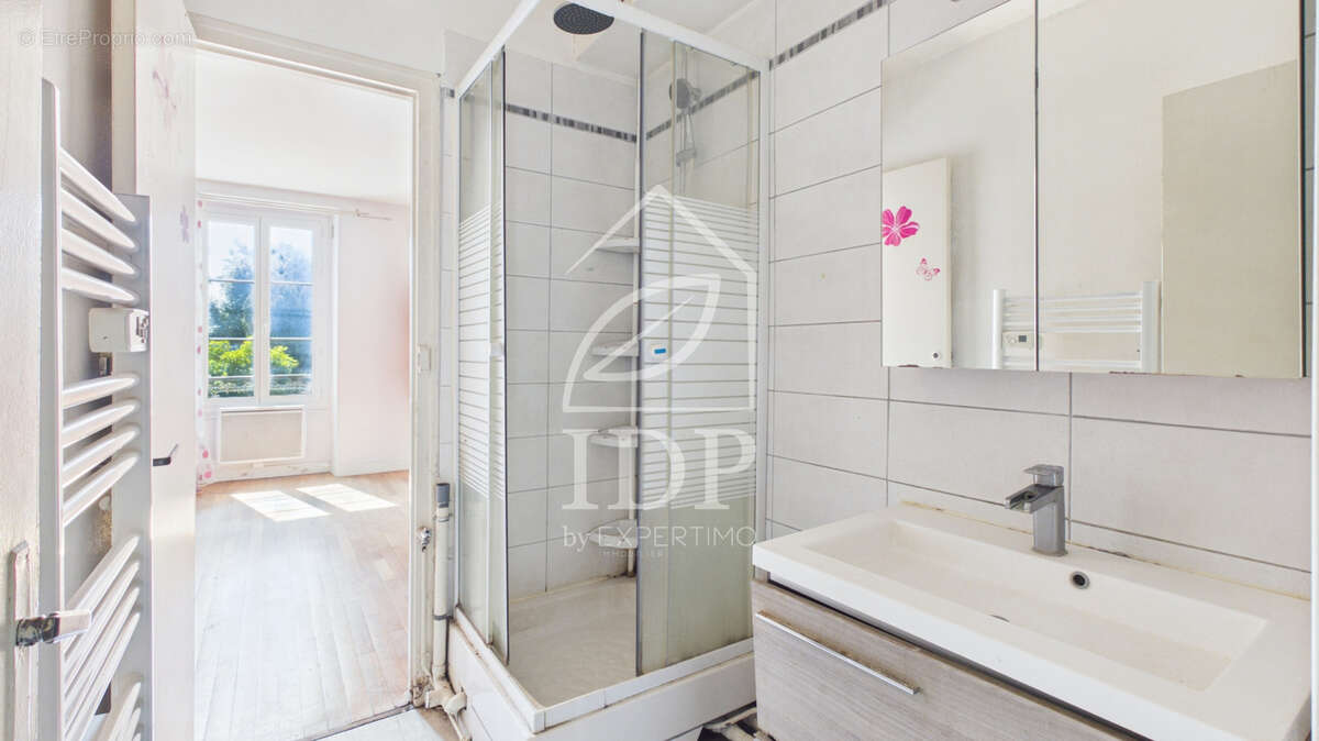 À vendre   Charmant appartement 3 pièces en immeuble meulière   123 500 € FAI - photo 6