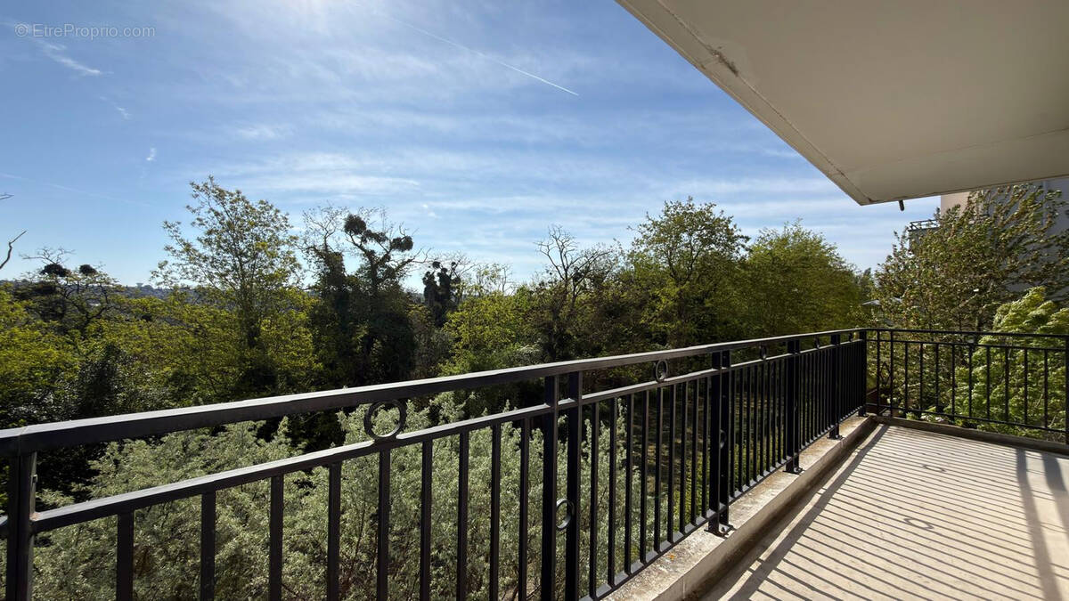 Appartement à CORBEIL-ESSONNES