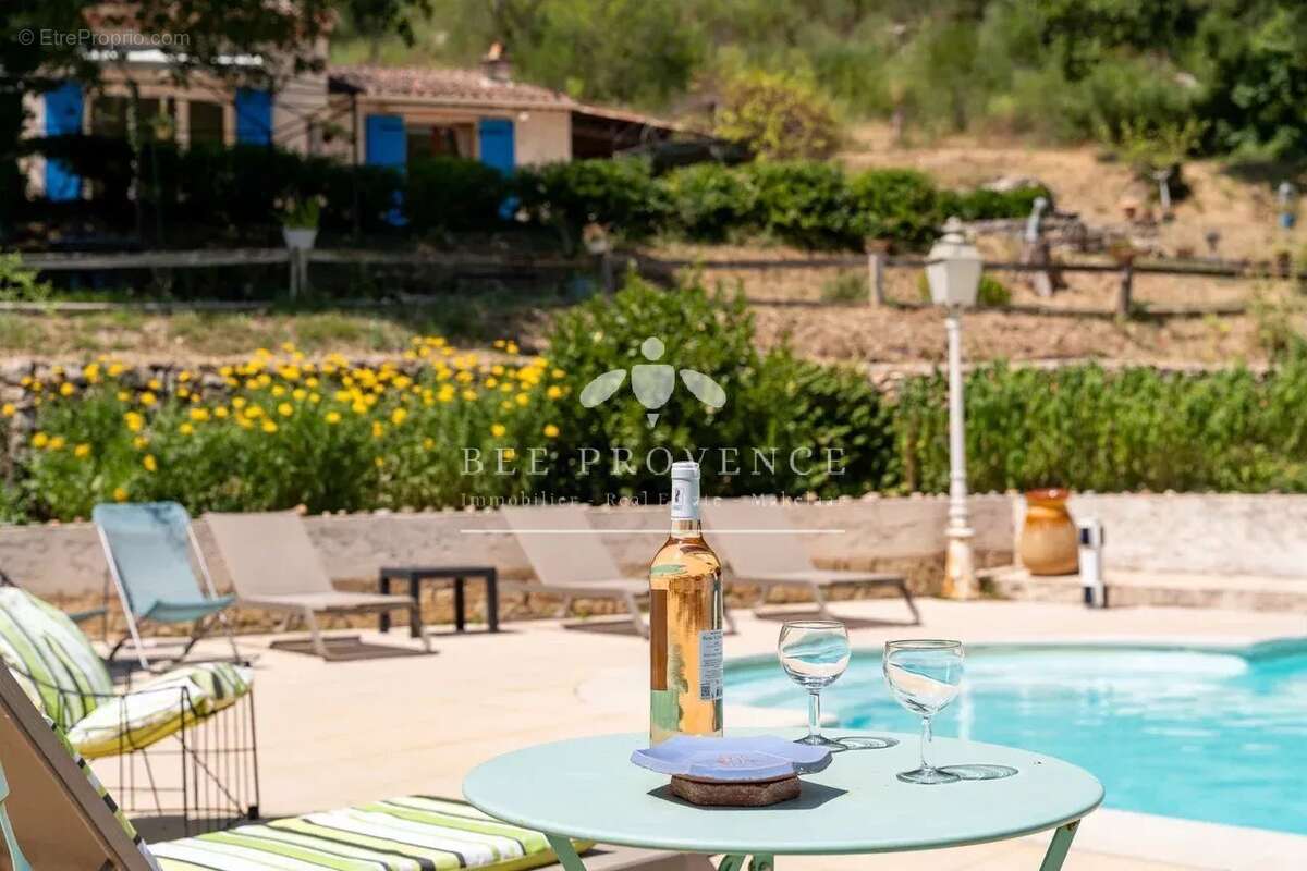 Authentique bastide provençale avec gîtes, piscine et grand terrain - photo 41