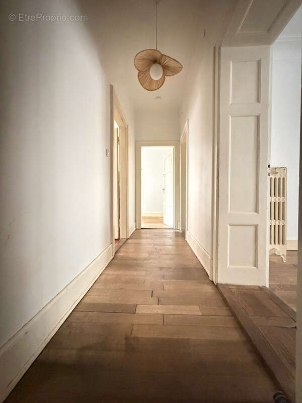 HALL - Appartement à STRASBOURG