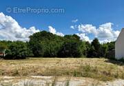 Terrain à FOURAS