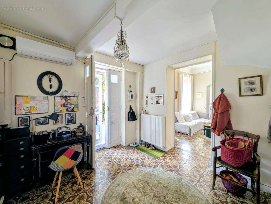 Maison à NISSAN-LEZ-ENSERUNE