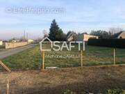 Photo 1 - Terrain à LENCLOITRE