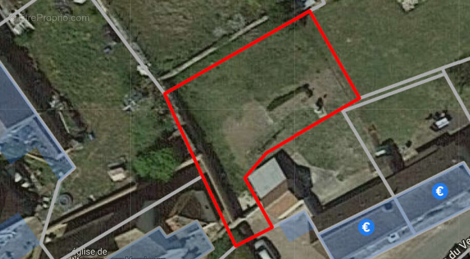 Terrain à MORMANT-SUR-VERNISSON