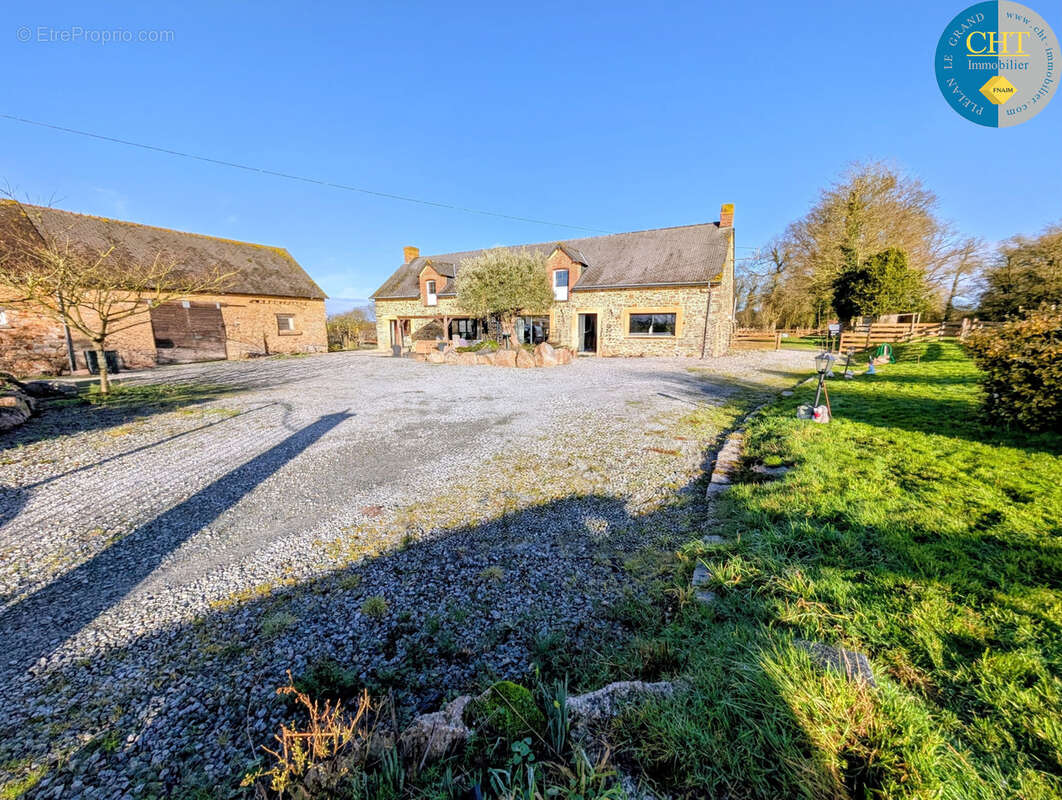 Maison à LES BRULAIS