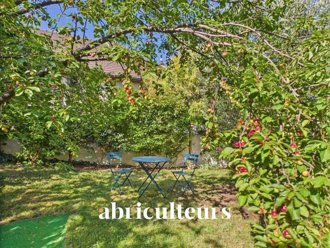 Maison à RUEIL-MALMAISON