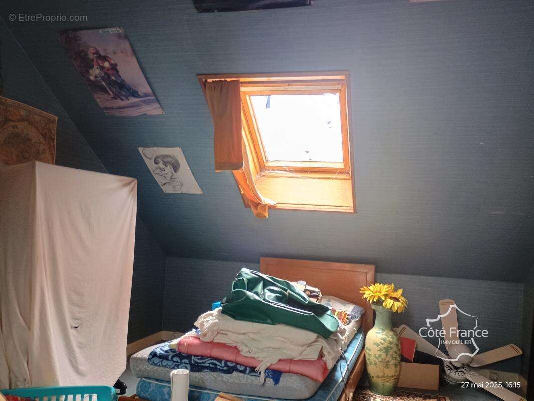 Maison à SAINS-RICHAUMONT