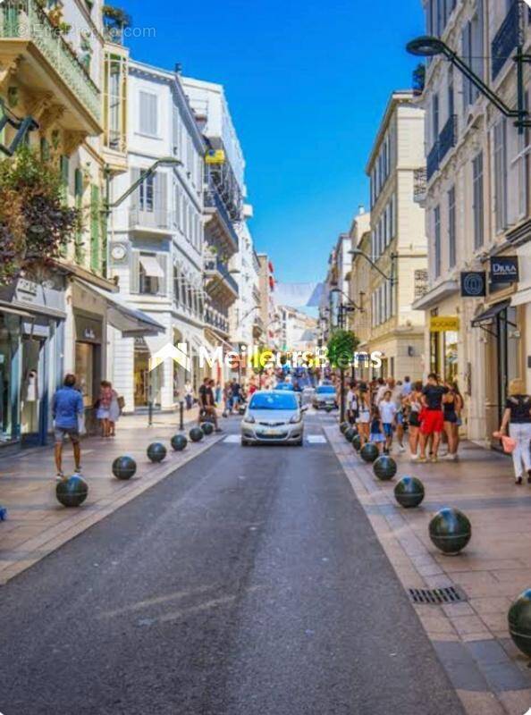 Commerce à CANNES
