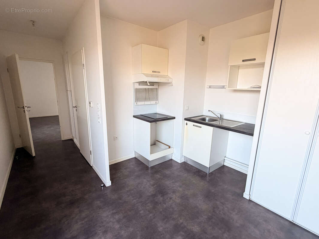 Appartement T2 avec terrasse et parking - photo 5