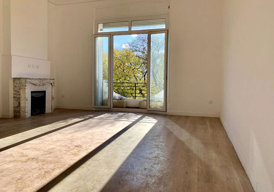 Appartement à MARSEILLE-11E