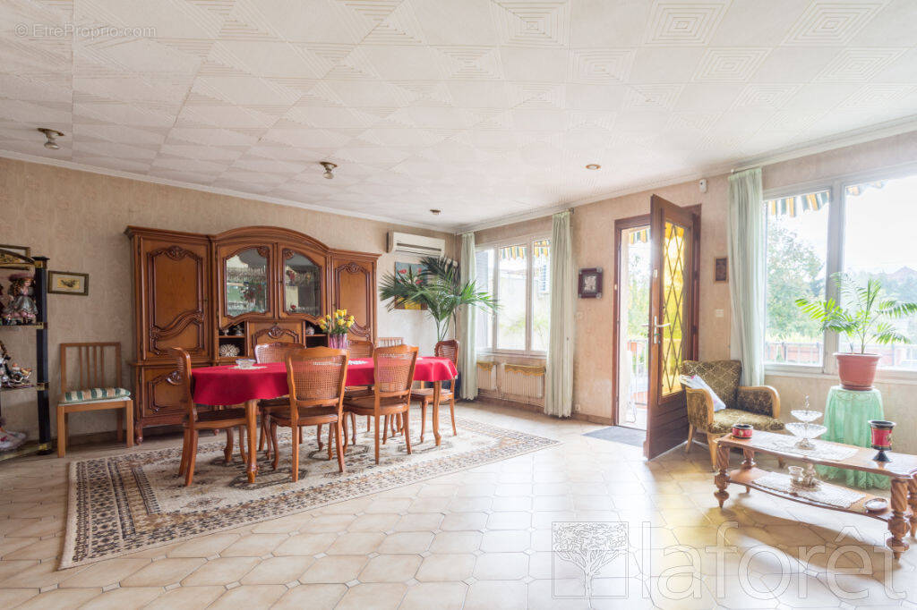 Maison à VILLEMOMBLE