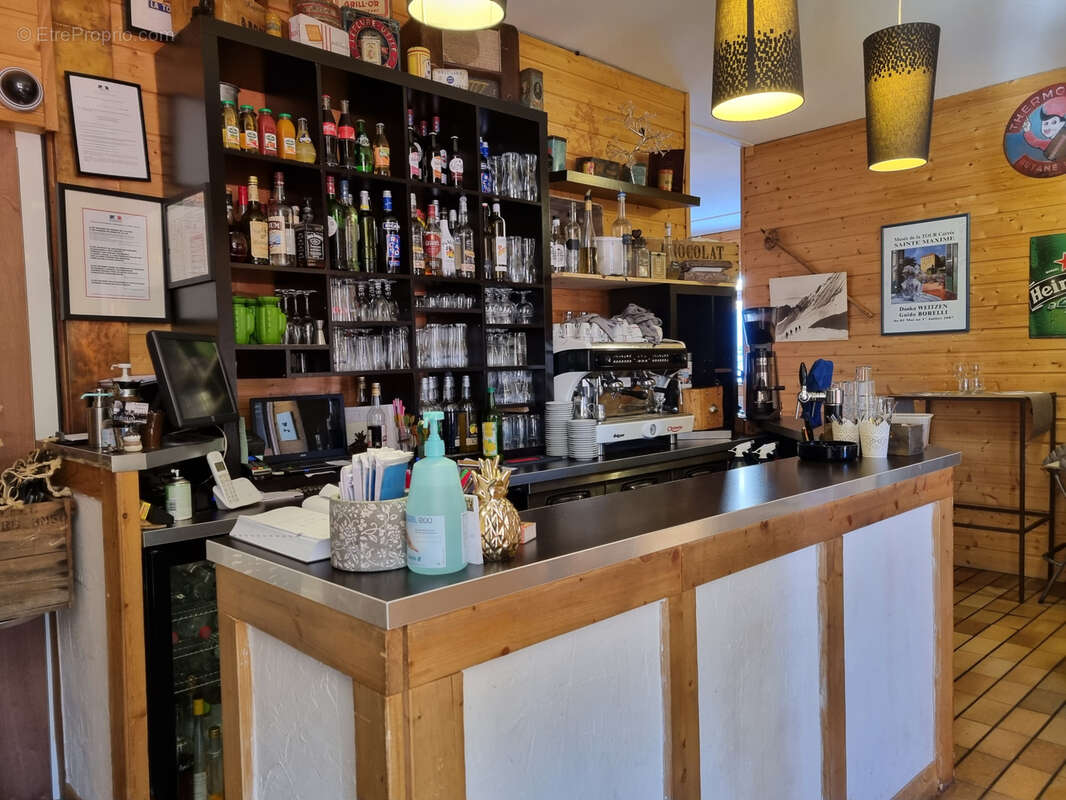 Commerce à AGNIERES-EN-DEVOLUY