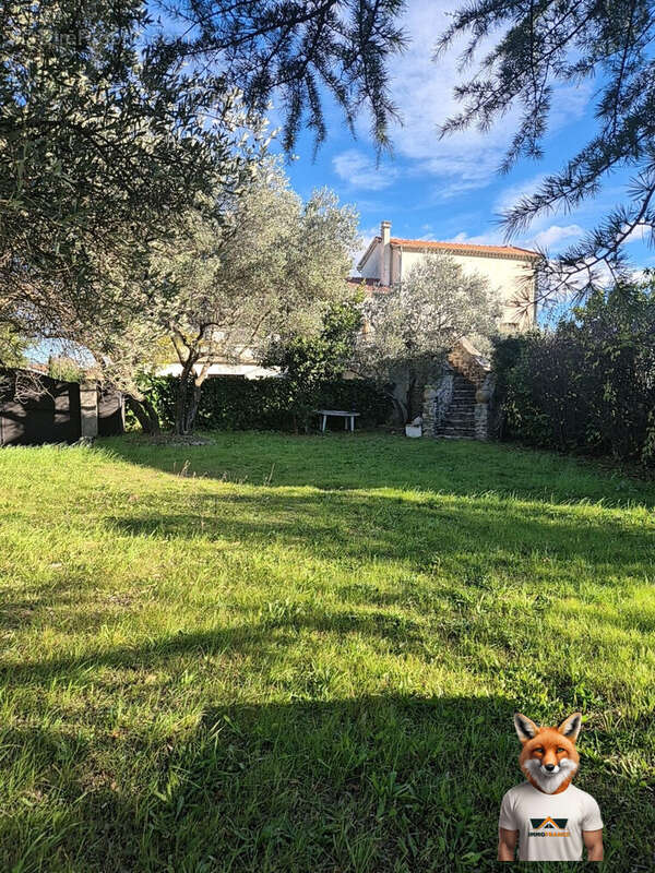 Maison à SAINT-HILAIRE-DE-BRETHMAS