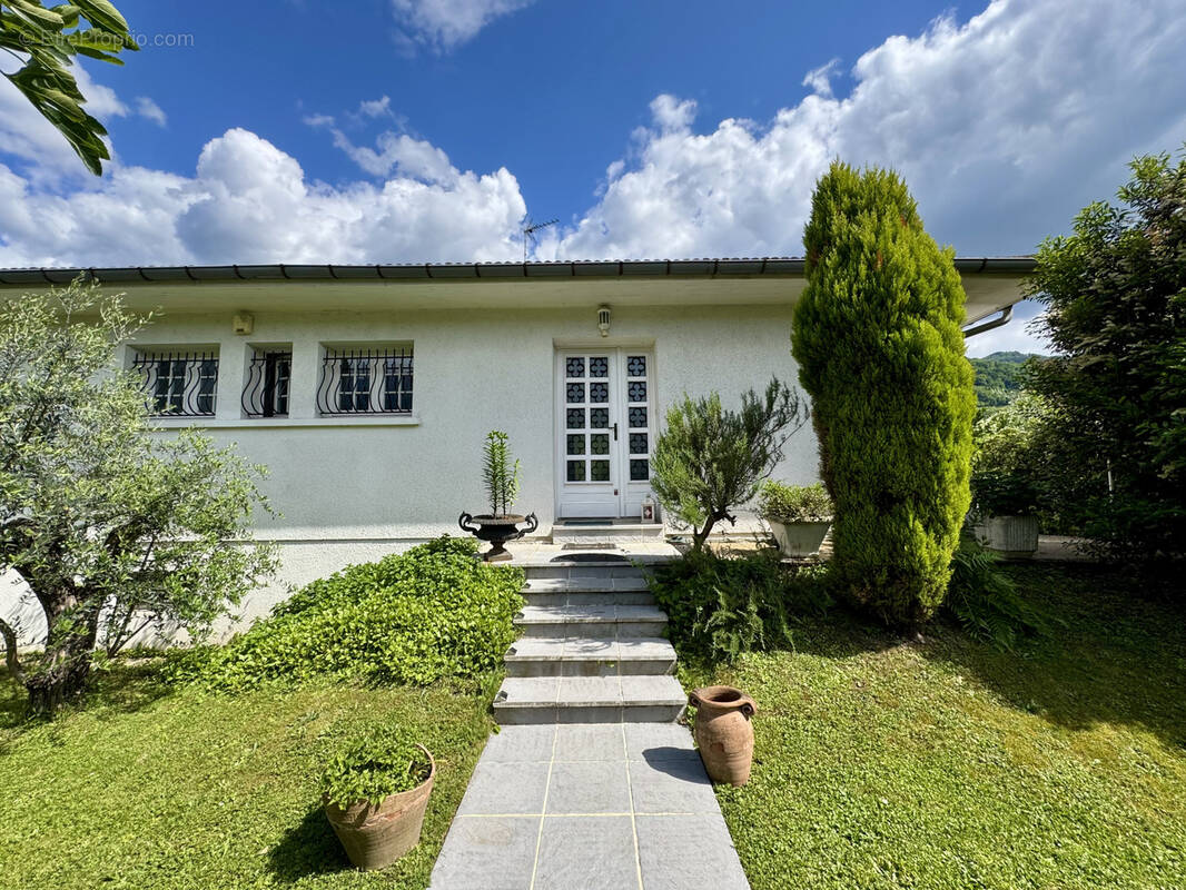 Maison à VILLARD-BONNOT