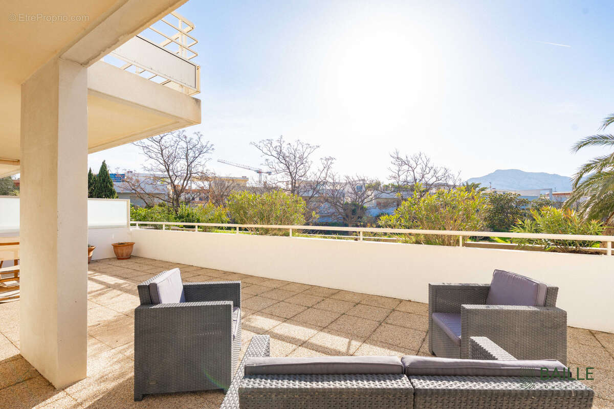 Appartement à MARSEILLE-8E