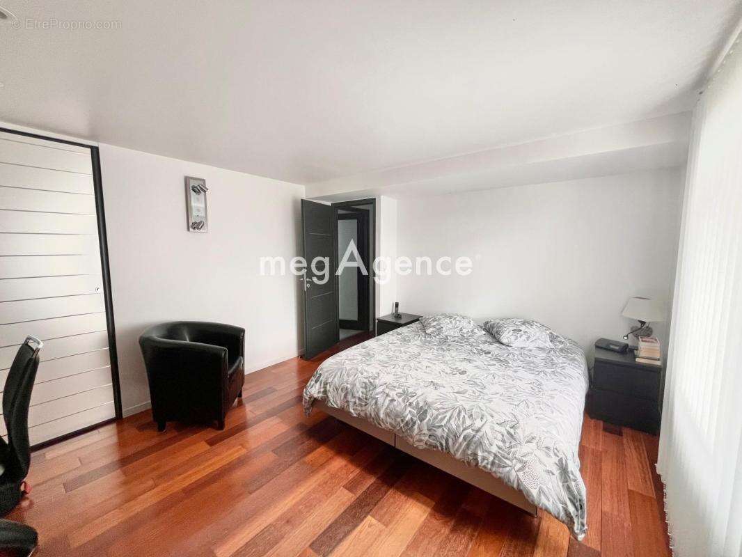 Appartement à SAINT-NOM-LA-BRETECHE