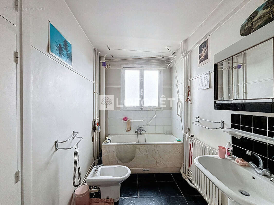 Appartement à BOURG-LA-REINE