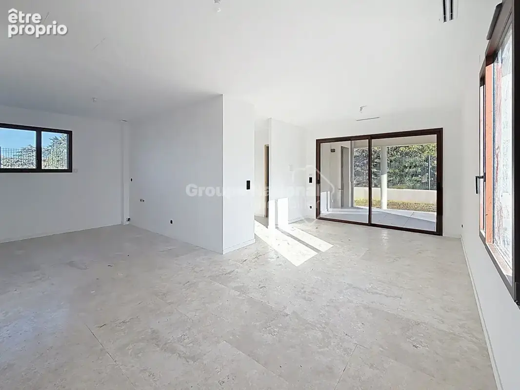 Appartement 3 chambres avec jardin de 155 m²  et 3 places de parking - photo 2