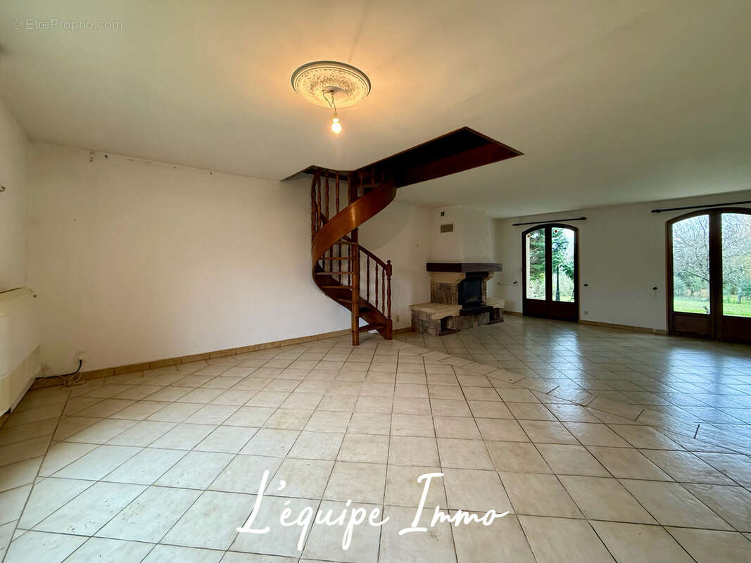 Maison à LEVIGNAC