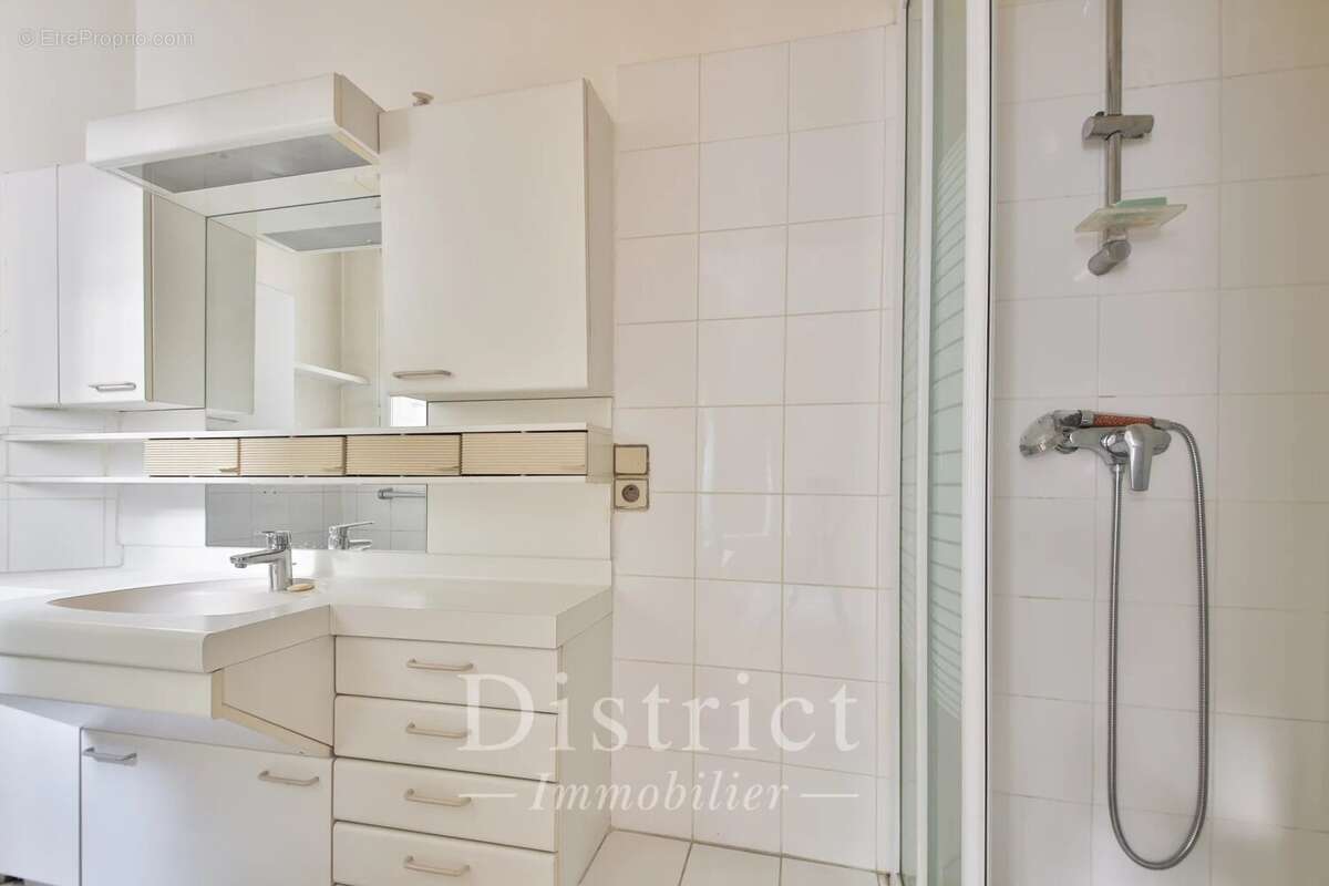 Appartement à PARIS-4E