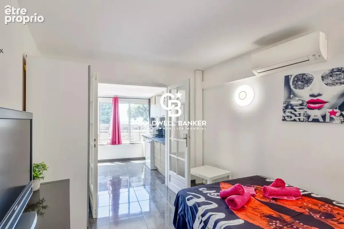 Ensemble immobilier avec vue mer , Piscine et plage à pied - photo 27