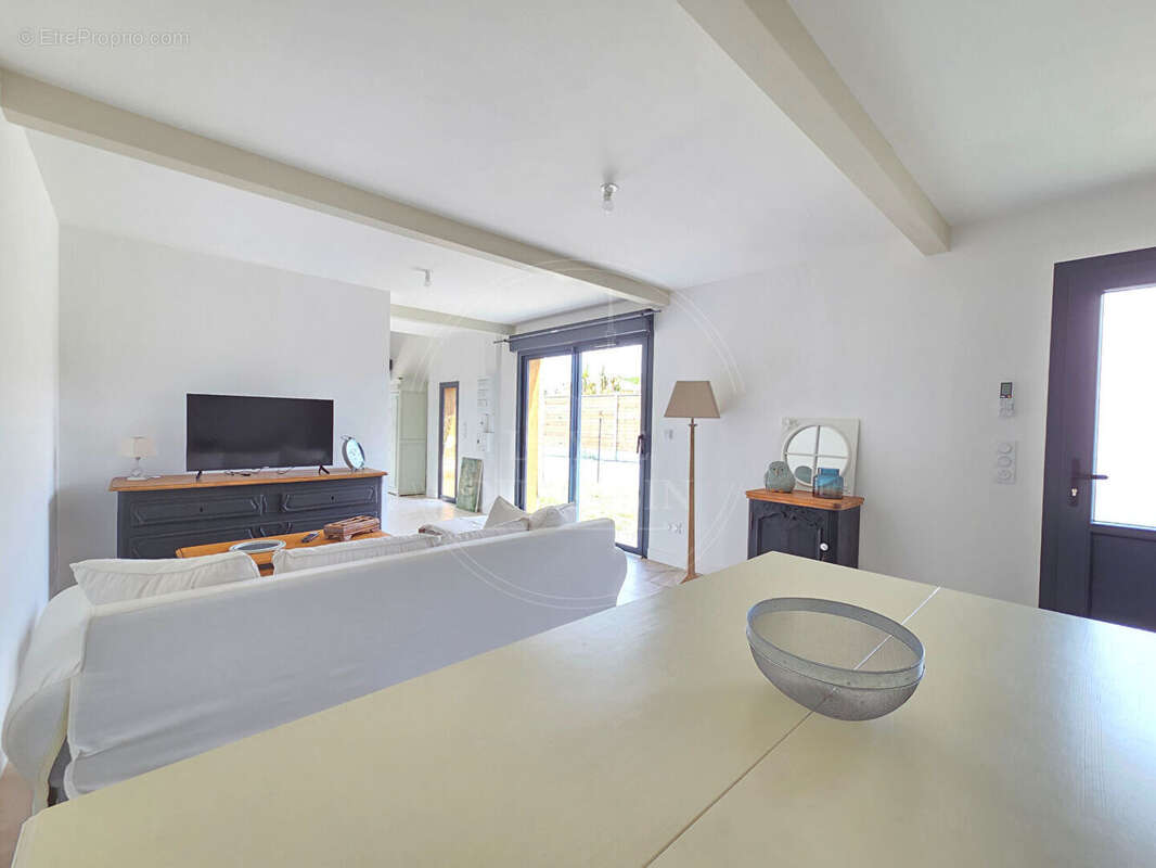Maison à MIOS