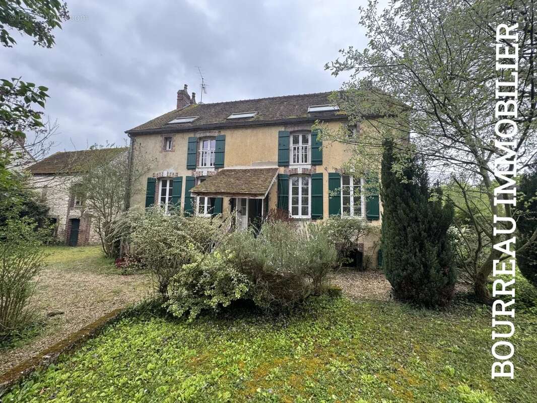 Maison à CHASSY