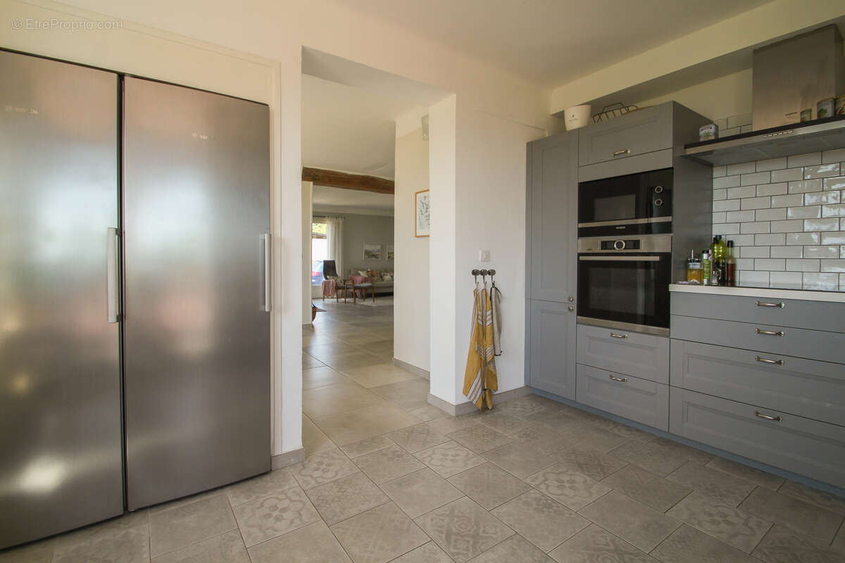 Maison à TOURRETTES