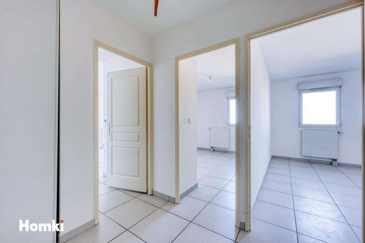 Appartement à SIX-FOURS-LES-PLAGES