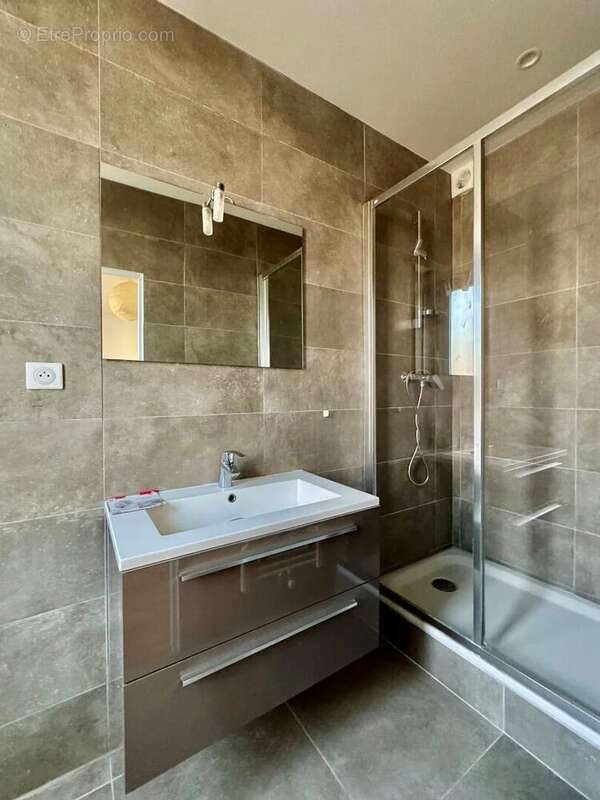 Appartement à COLOMBES