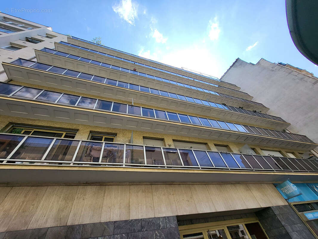 Studio de 20m²  + Balcon 75015 Paris - photo 9
