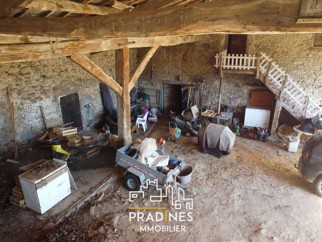 Maison à LARAJASSE