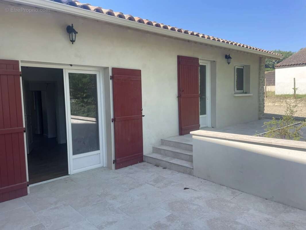 MAISON EN PIERRE entièrement restaurée avec jardin - photo 12