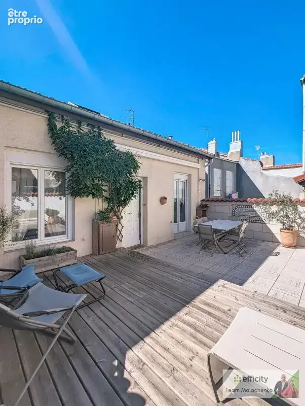 Appartement à SAINT-ETIENNE