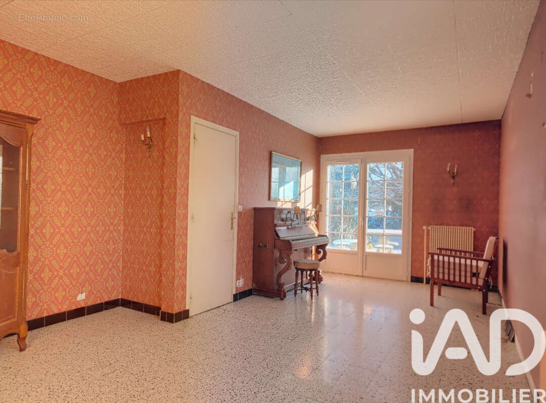 Photo 7 - Maison à ROINVILLE