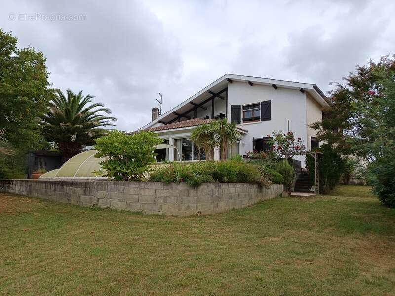 Maison à EUGENIE-LES-BAINS