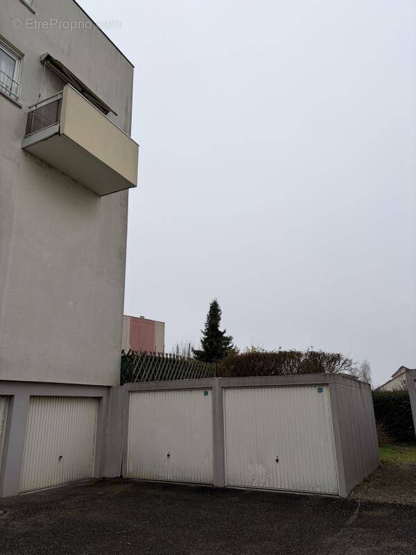 Parking à BISCHHEIM