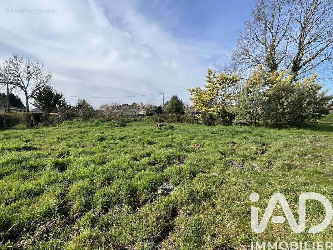 Photo 3 - Terrain à BEAUTIRAN