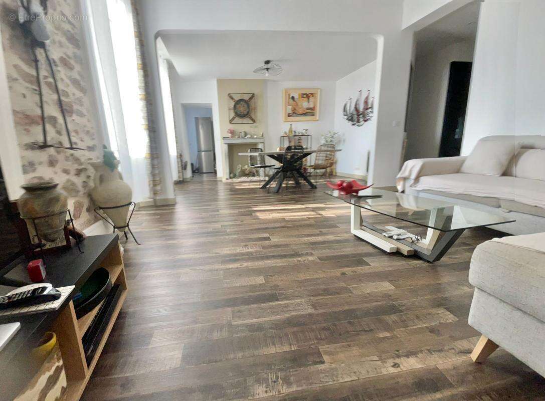 Appartement à HYERES