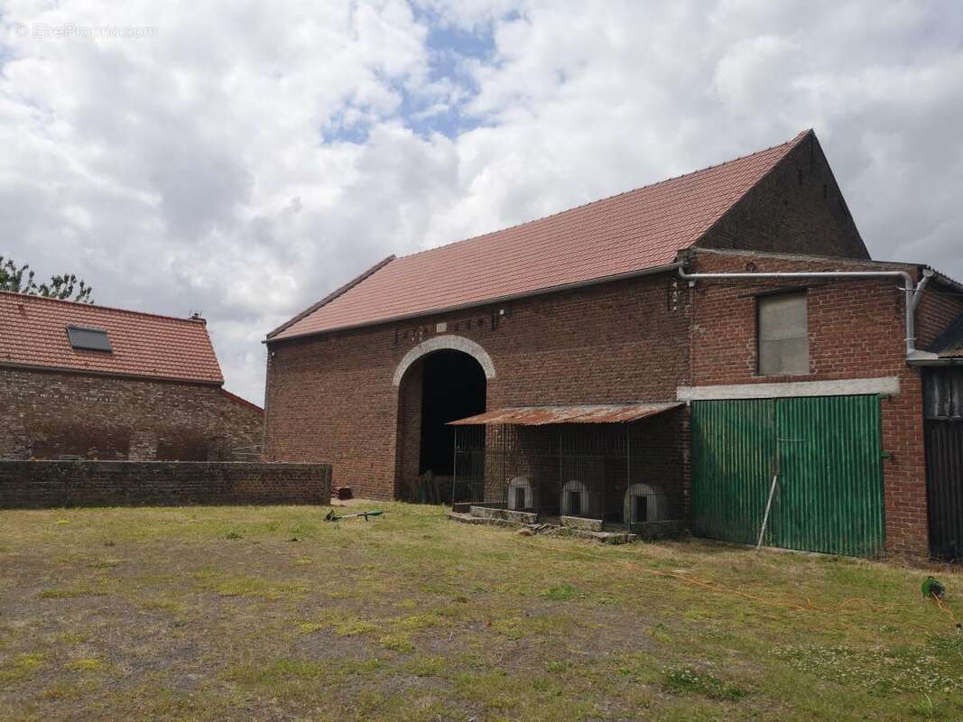 Maison à THUN-SAINT-MARTIN