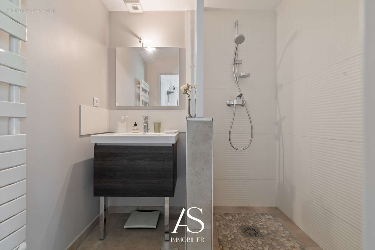 Maison à COLLONGES-AU-MONT-D&#039;OR