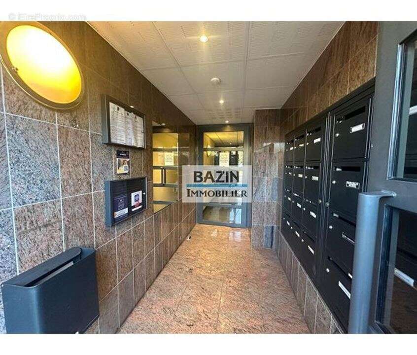 Appartement à SAINTE-GENEVIEVE-DES-BOIS