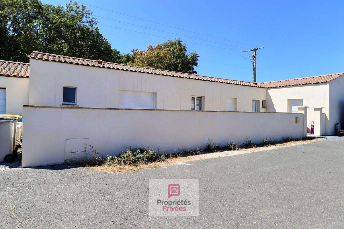 Maison 6 pièces 138 m2 avec GARAGE  - 4 CHAMBRES DONT UNE SUITE PARENTALE 137 m2 avec cellier et garage - photo 10