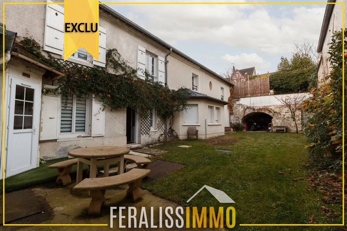 Maison à VAUX-SUR-SEINE