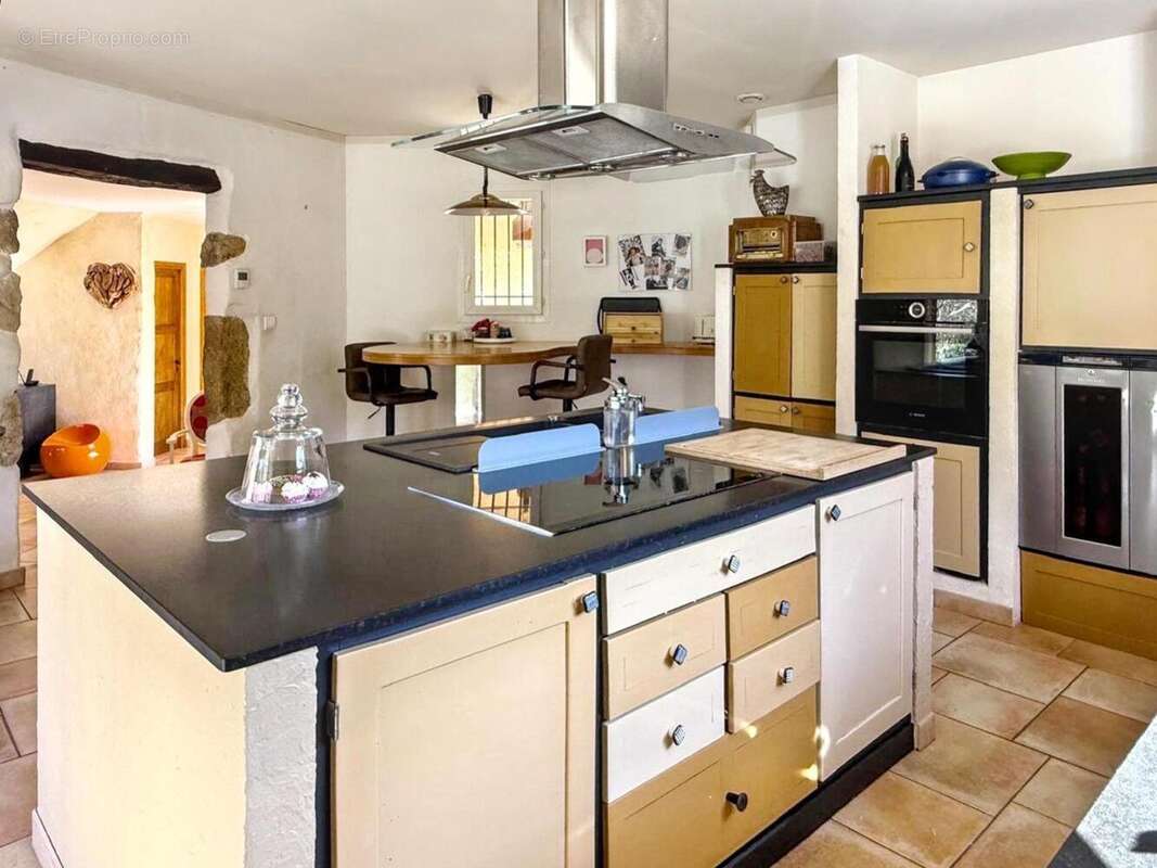   - Maison à AUBENAS