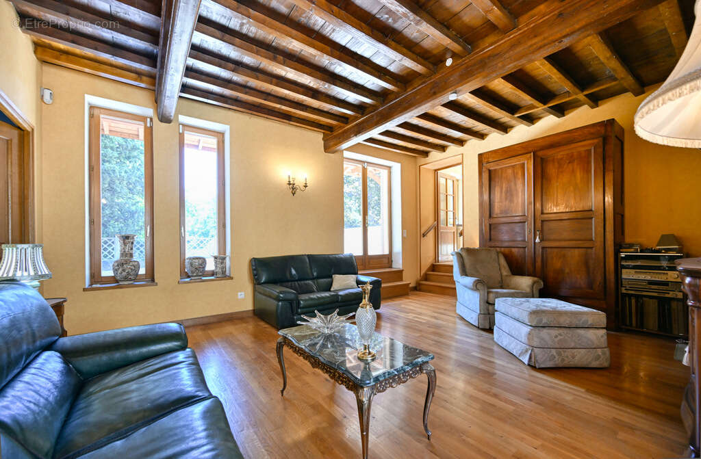 Maison à THURINS